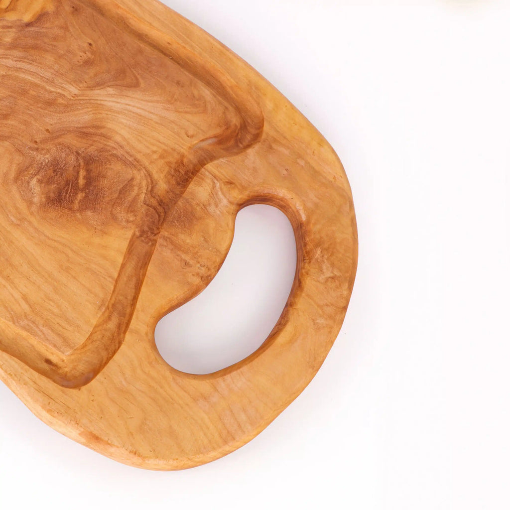 petite planche à découper artisanale en bois d'olivier