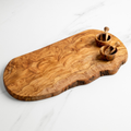 Planche à amuse-gueules en bois d'olivier façonnée à la main
