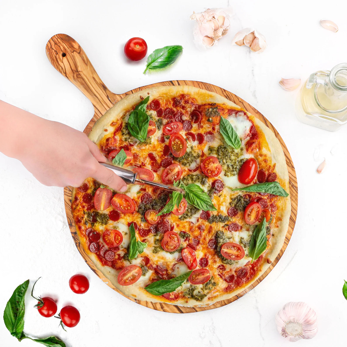 Pelle à pizza artisanale en bois d'olivier