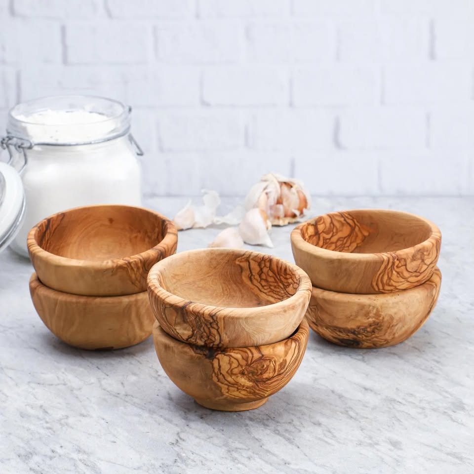 Petite coupelle artisanale en bois d'olivier